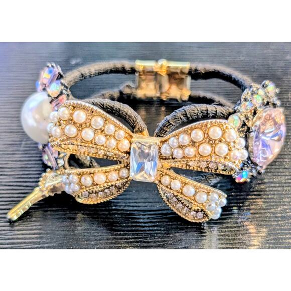 Betsey Johnson Faux Pearl Rhinestone Embellished Bow Hinged Cuff Bracelet - Picture 6 of 7